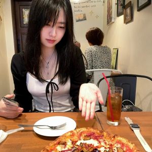 奈 女性 東京 20代